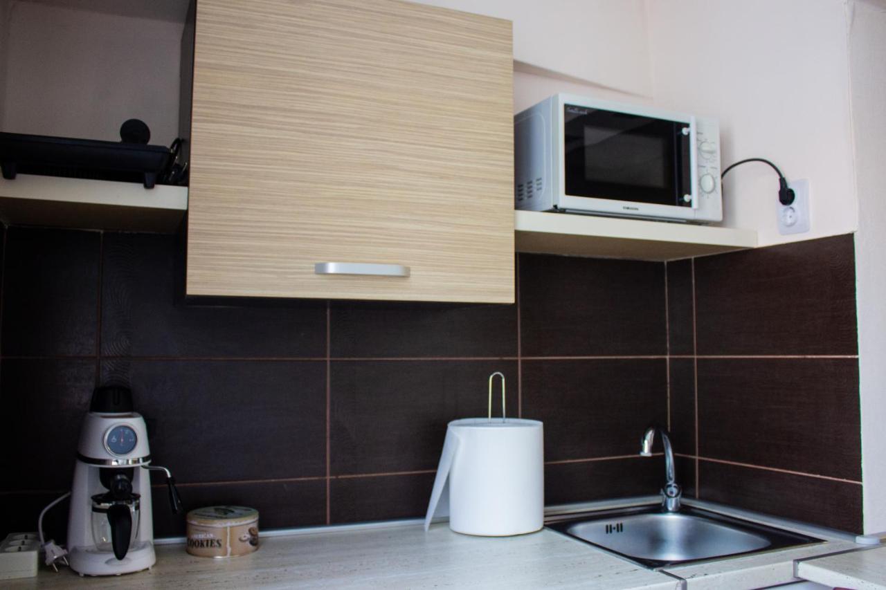 Yox Apartment 4 Oradea Εξωτερικό φωτογραφία
